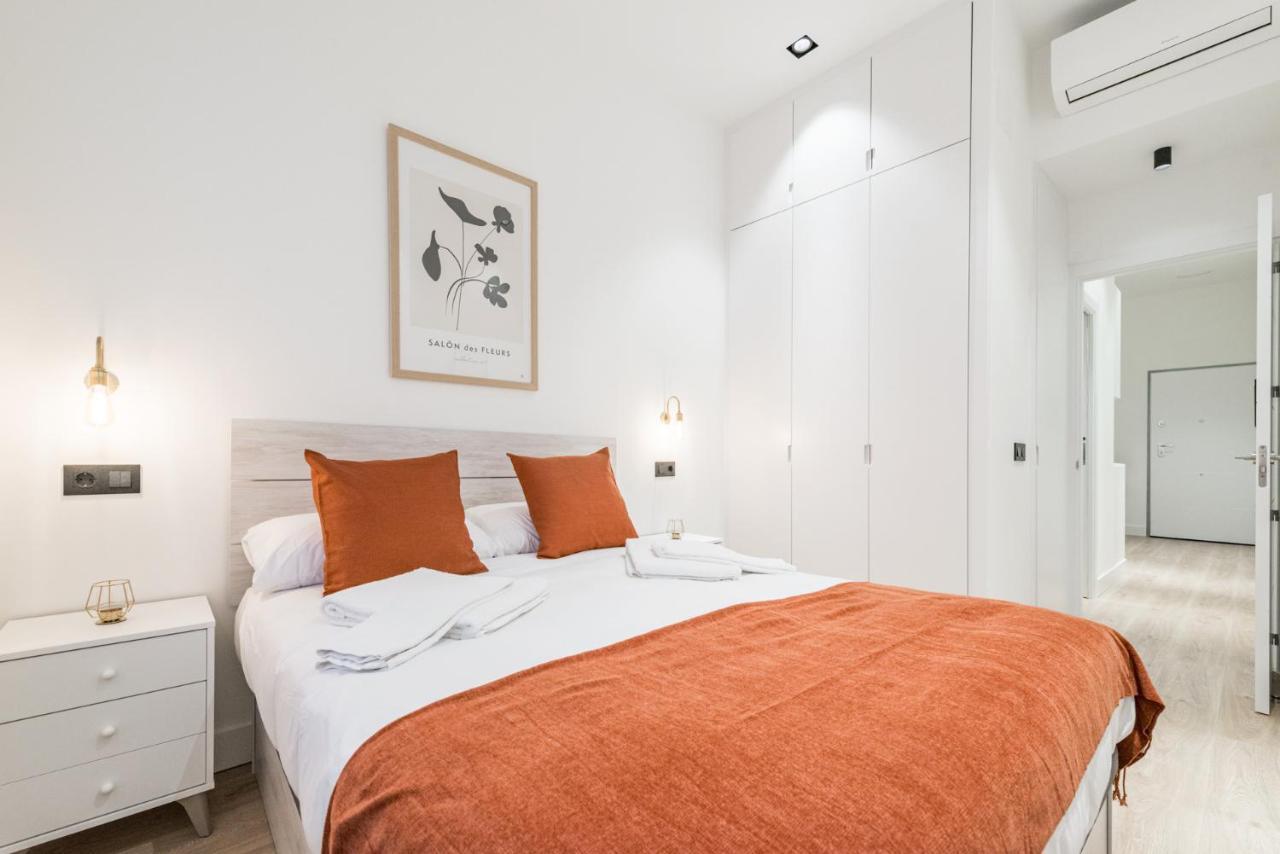 Apartament Jes B Close To Bernabeu Stadium Madrid Exterior foto